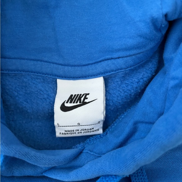 NIKE HOODIE - BLUE - WORN ONCE -SIZE LARGE FITS WOMAN AND MEN - Picture 5 of 7